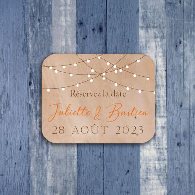 Save-the-date-bois-guirlande-champetre