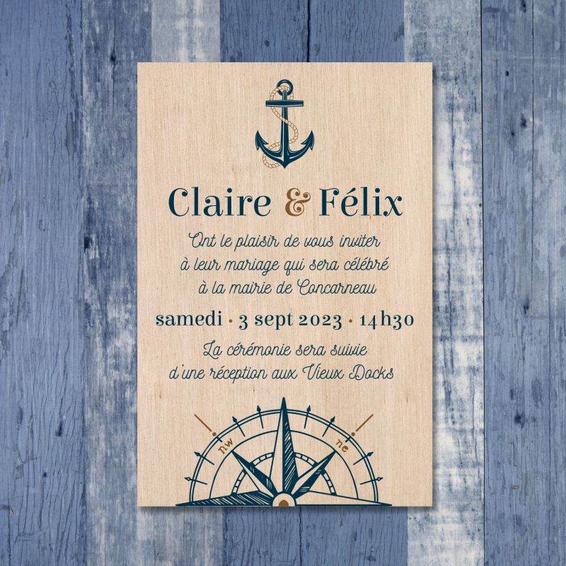 Faire-part de mariage en bois sur le thème nautique de la mer et du voilier