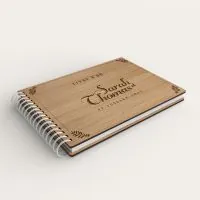 Livre d'or de mariage en bois gravé sur chêne vintage