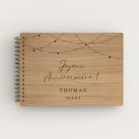 Livre d'or d'anniversaire en bois gravé sur chêne avec des guirlandes