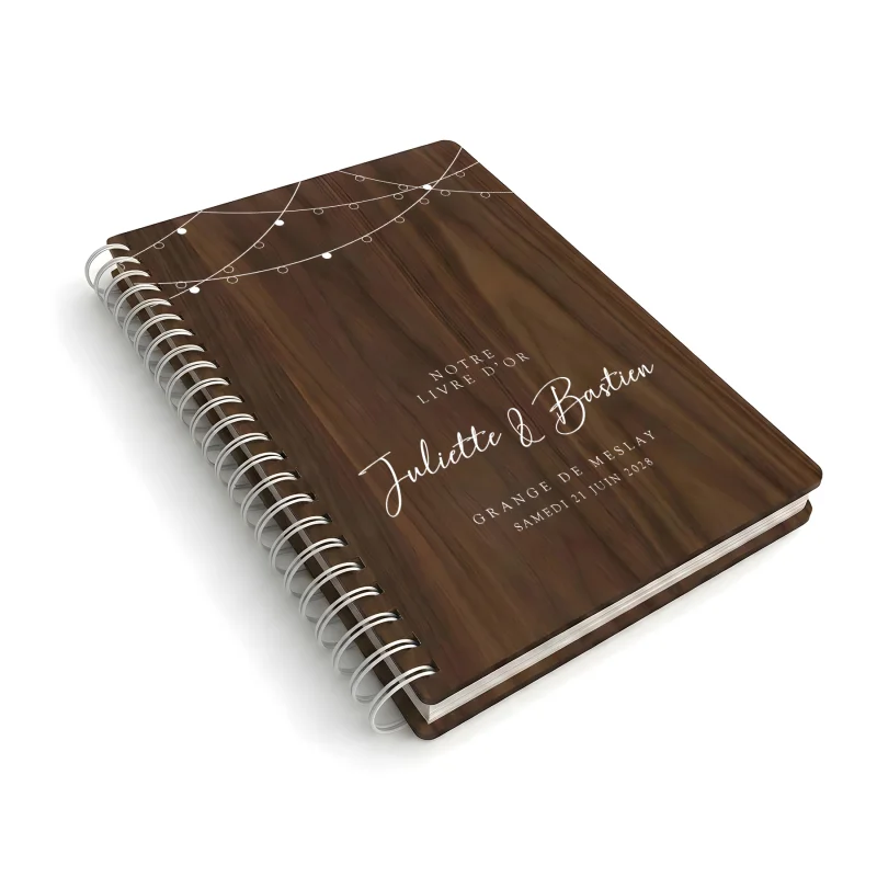 Livre d'or de mariage carnet en bois personnalisé - En noyer - Guirlande - hover